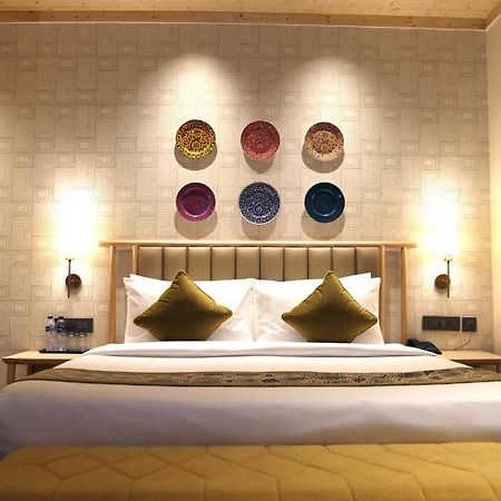 Sandoz Minerva - A Boutique Resort موسوري المظهر الخارجي الصورة